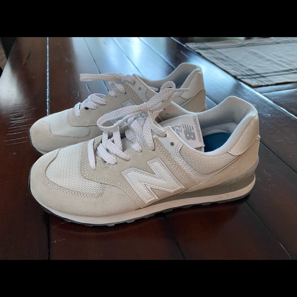 New Balance Women’s 574
